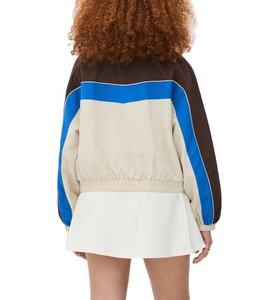 เสื้อแจ็คเก็ตกันลมแบบมีฮู้ดสำหรับผู้หญิง สีสันแบบคัสตอม ระบายอากาศได้ดี ตัดต่อสีสันแบบแพทช์เวิร์ค เหมาะสำหรับกิจกรรมกลางแจ้ง ผลิตจากไนลอนกันน้ำ - Product Image 2