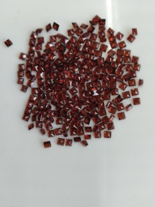 Granate Rojo Natural de 3.5MM, Corte Princesa Cuadrado, Gema Suelta de la Mejor Calidad para Joyería - Product Image 4