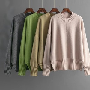 เสื้อสเวตเตอร์ไหมพรมถักทรงโอเวอร์ไซส์ สีพื้น คอกลม แขนยาว สไตล์ลำลอง ใส่ได้ทั้งชายและหญิง สำหรับฤดูใบไม้ร่วงและฤดูหนาว ผ้าไม่เป็นขุย ผลิตจากอะคริลิก 100% รุ่น K - Product Image 1