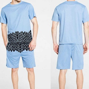 Conjunto de Verano para Hombre, Camiseta de Cuello Redondo de Manga Corta con Pantalones Cortos Cómodos, Atuendo Casual de Dos Piezas para Viajes y Actividades al Aire Libre - Product Image 5