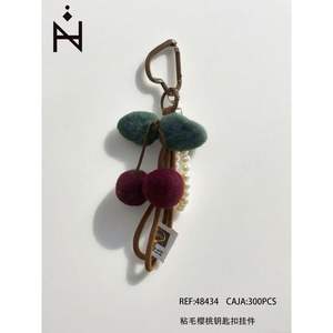 LLAVORO Accessoires de sac DIY : Pendentif cerise autocollant - Product Image 1