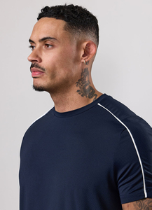 Camiseta Lisa de Alta Calidad con Bolsillo, Unisex, Personalizable con Logotipo, Cuello Redondo, Camiseta Blanca para Hombre - Product Image 3