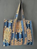 Sac fourre-tout matelassé en coton fait main pour femme – Sac à bandoulière léger à imprimé floral pour usage quotidien