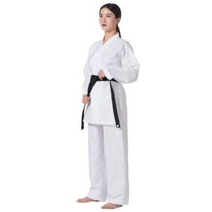 Uniforme de Karate Transpirable Hecho a Medida, Unisex, de Alta Calidad, con Diseño y Logotipo Personalizados - Product Image 2