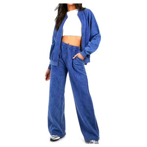 Proveedor mayorista de conjuntos deportivos de alta calidad para mujer, sudadera con capucha y pantalones deportivos con lavado ácido, diseño vintage de estilo urbano. - Product Image 1