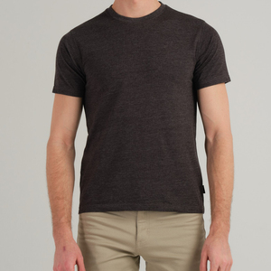 T-shirts noirs personnalisés pour hommes, manches courtes, col rond, en coton peigné 230g, logo imprimé en sérigraphie sur le devant, coupe décontractée formelle - Product Image 6
