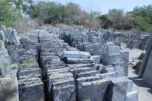 Bloques de Piedra Caliza Negra Natural en Losa Gruesa para Revestimiento de Paredes Exteriores, Pisos, Jardinería y Paisajismo, Paneles de Piedra para Villas con Garantía de por Vida - Product Image 2