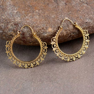 Pendientes de Aro Tribales Chapados en Oro Hechos a Mano, Filigrana Intrincada, Joyería Étnica Boho para Mujer - Product Image 3