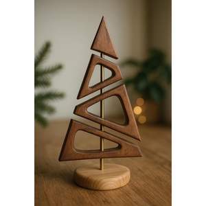 Arbre de Noël artisanal en bois et MDF, élégant présentoir pour la saison festive - Product Image 2
