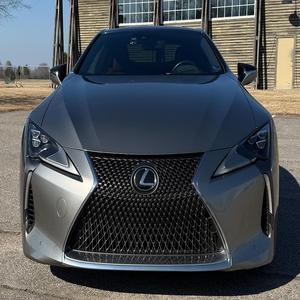 Lexus LC 500 del 2018, usado, en perfectas condiciones. - Product Image 1