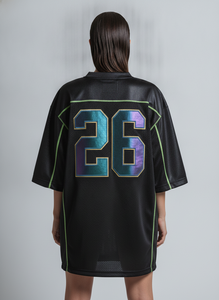 เสื้อฟุตบอลผู้หญิงสีดำ คอวี แขน 3/4 ผ้าตาข่าย ระบายเหงื่อได้ดี ทรงหลวม พิมพ์ลายแบบซับลิเมชั่น คุณภาพสูง - Product Image 2