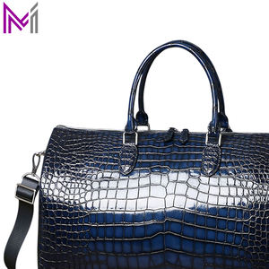 Bolsa de Viaje de Moda con Textura de Cocodrilo de PVC de Alta Calidad, Correa Ajustable, Gran Capacidad, para Fin de Semana, Aire Libre y Uso Diario - Product Image 4