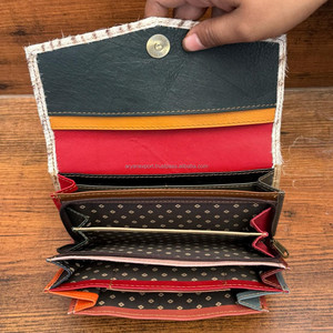 Venta al por mayor, envío directo, moda, embrague largo, diseño de cuero reciclado, bolso de mano hecho a mano, carteras de cuero multicolores para mujer - Product Image 6