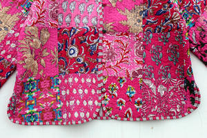 Elegante Chaqueta Acolchada de Otoño para Mujer, Ligera y Acogedora, de Algodón con Estampado Floral y Rayas, Impermeable y Transpirable - Product Image 3