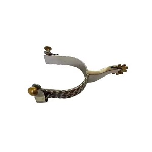 Espuelas de equitación con forma ergonómica diseñadas para una estabilidad y movimiento preciso. Espuelas de equitación en venta. - Product Image 2