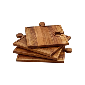 Plateau à apéritifs en bois d'acacia de style élégant avec porte-verres et assiettes à snacks pour fêtes et restaurants, en provenance du Vietnam - Product Image 1