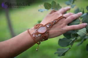 สร้อยข้อมือสไตล์วินเทจทำมือจากเชือกหลากสีสวยงาม ชุบทองบนเงินแท้ พร้อมใบรับรอง IGI เหมาะสำหรับเป็นของขวัญ - Product Image 6