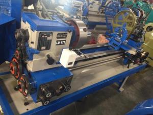 Tour à courroie léger de 5 pieds avec alésage de 40 mm, faible entretien, broche simple, pour le tournage de métaux, idéal pour la vente en gros et l'atelier - Product Image 2