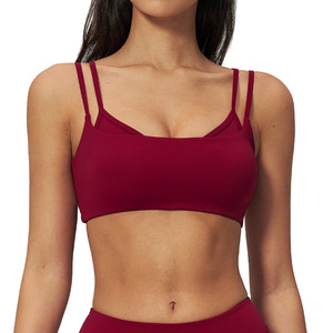 Soutien-gorge de sport rembourré réversible pour femme grande taille avec logo personnalisé, double bretelles, maintien moyen, respirant, idéal pour le yoga, la gym et l'entraînement - Product Image 4