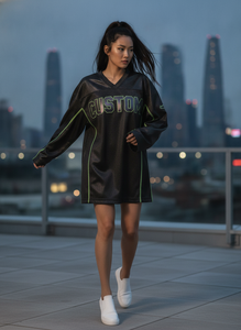 เสื้อเจอร์ซีย์อเมริกันฟุตบอลคอวีสำหรับผู้หญิง แบบสั่งทำพิเศษ ผ้าโพลีเอสเตอร์ตาข่าย 100% ทรงหลวม แขนสามส่วน ระบายอากาศได้ดี เหมาะสำหรับทุกฤดูกาล - Product Image 6