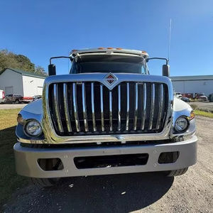 Tracteur routier diesel haute performance 6x4 avec cabine couchette pour le transport dans les zones éloignées - Product Image 1