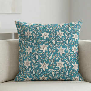 ปลอกหมอนอิงพิมพ์ลายดอกไม้สีน้ำเงิน ตกแต่งบ้านสไตล์คอสตัลฟาร์มเฮาส์ - Product Image 5