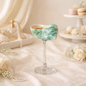 Verre à vin en coquille de conque, décoration d'intérieur, vaisselle, verrerie, coquille de mer naturelle blanche, tasse à boire, cadeau d'inspiration française pour maman, unique - Product Image 3
