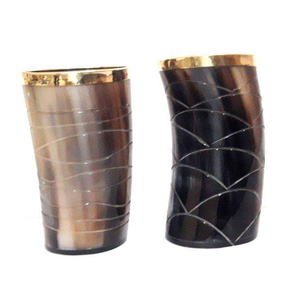 Copa de Cuerno Vikinga Hecha a Mano de Cuerno Natural Genuino, Vaso Pequeño Tallado Estilo Ágata Inspirado en Ángeles, Cuerno de Vaca/Buey/Búfalo - Product Image 3