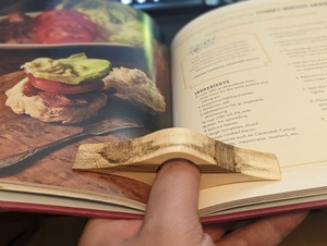 Soporte de Anillo para el Dedo para Leer Libros, Sujetador de Dedos de Madera - Product Image 4