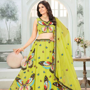 Lehenga Choli en Soie Banarasi Moderne Grande Taille Imprimé Floral Fait Main avec Broderie Miroir Longueur Ras du Sol Réversible Fusion Indo-Occidentale - Product Image 1