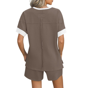 Ensemble de shorts d'été deux pièces moderne pour femmes, pour les activités quotidiennes, nouveau style élégant, coupe décontractée, vêtements décontractés, ensemble de shorts en vente en ligne - Product Image 2