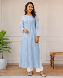 Kurta Recta de Algodón Bordada en Azul Polvo para Mujer, Compre Directamente del Proveedor - Product Image 1