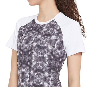 T-shirts d'été pour femmes en gros, 100 % coton, écologiques, imprimés, col rond, coupe ajustée, logo et design personnalisés OEM - Product Image 5