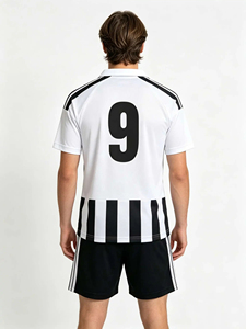 Conjunto de 2 piezas de fútbol unisex personalizado para niños y adultos, kit personalizado para padres e hijos, rayas blancas y negras, deportes de equipo escolares al aire libre - Product Image 2