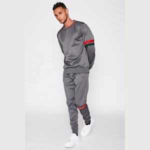 Sweat-shirt d'hiver à col rond avec logo personnalisé OEM 100% polyester jogger survêtement unisexe uni pour l'entraînement de gymnastique ensemble de 2 pièces - Product Image 2