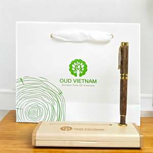 Handcrafted Agarwood Pen in Gift Box with Custom Logo Engraving Vietnam Lop - Product Image 6