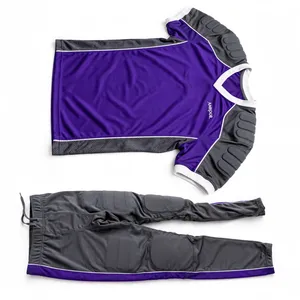Ensemble de maillot de football américain rembourré noir pour homme AMKOOR, col en V, manches courtes, maille respirante, taille élastique, athlétique - Product Image 4