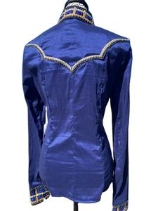Chemise de spectacle western personnalisée pour femmes bleu marine boutonnée avec paillettes dorées et noires vêtements de rodéo et équestre - Product Image 5