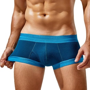 Soutien-gorge de sport sans couture en satin doux de qualité supérieure pour femme, à maintien moyen, séchage rapide et léger - Product Image 1