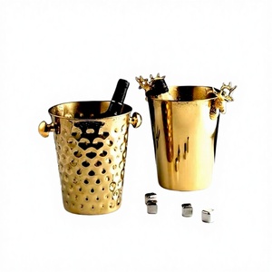 Cubo de Hielo de Acero Inoxidable Dorado de Estilo Moderno con Diseño Duradero para Fiestas, Reuniones y Eventos - Product Image 1