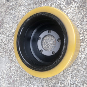 230x90-65mm 5 fori Nissan Atlet P/N 118032, 108095 ruota di trazione in poliuretano resistente - Product Image 2