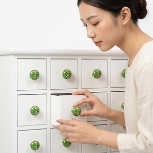 Pomo de Cerámica Redondo Verde Floral para Cajón, Tirador Moderno para Muebles de Cocina, Diseño Duradero para Dormitorio y Sala de Estar - Product Image 4
