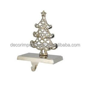 Porte-bas de sapin de Noël Rose Gold touche festive à votre décor de vacances avec notre porte-bas de sapin de Noël Rose Gold - Product Image 1