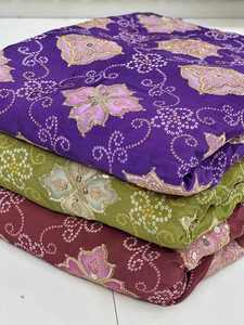 Tissu imprimé uni, imprimé numérique, brodé, à sequins, en maille, en dentelle, en organza pour Abaya, Kaftan, Robe, Canapé - Vente en gros et Exportation - Product Image 3