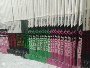 Bâton de hockey sur gazon professionnel de haute qualité 100 % fibre de carbone, modèle Low-Bow-30% Roku Hockey personnalisable 24 - Product Image 1