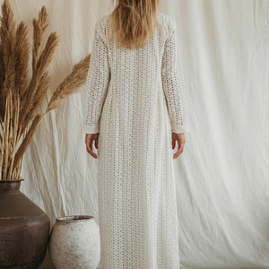 เดรสยาวโบโฮสีขาว เดรสเชิ้ตปักลายสีขาว ผ้าฝ้ายออร์แกนิค ติดกระดุม ชุดเดรสสำหรับงานปาร์ตี้ริมชายหาด ของขวัญสำหรับเธอ - Product Image 4