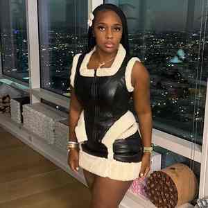 Ensemble jupe en cuir Y2K printemps automne hiver pour femmes, haut sans manches en patchwork fourrure et cuir et mini-jupe, ensemble deux pièces - Product Image 2