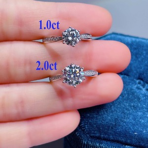 Anillo de compromiso de plata de ley 925 con diamante moissanita de 1 quilate, forma redonda, hermoso anillo de compromiso personalizado - Product Image 4