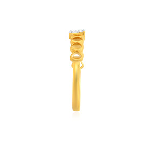 Bague de fiançailles en or jaune pour femme, sertie de diamants taille triangle, style romantique, collection Tender Heart Array - Product Image 3