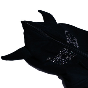 Sudadera con Capucha Negra con Diseño de Cuernos de Diablo y Pedrería, Unisex, Casual, con Cierre, Diseño Frontal con Estampado Animal, Corte Regular, Tejido de Algodón - Product Image 2